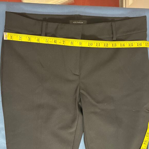 Ann Taylor Black Dress Pants Slacks Size 8 Tapered Leg Stretch Material - Picture 7 of 7
